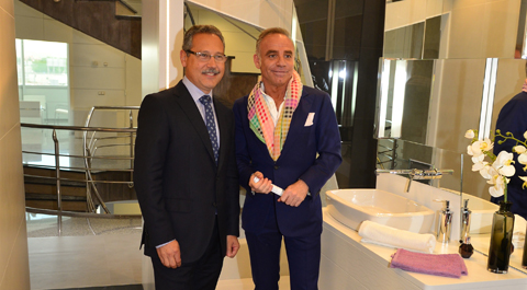 El arquitecto Joaquín Torres presenta en Burgos el baño conmemorativo del 50 aniversario de Cerámicas Gala